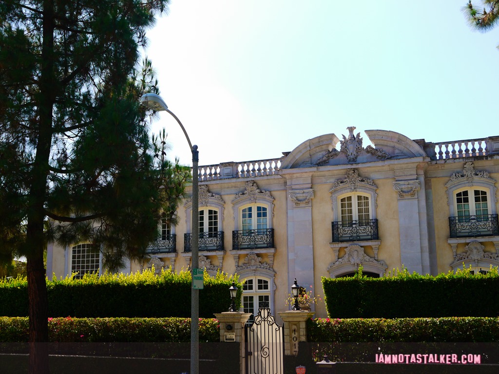 Martin Weir Mansion Get Shorty (3 of 8)