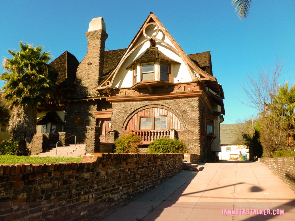 Elegant Manor (1 of 1)