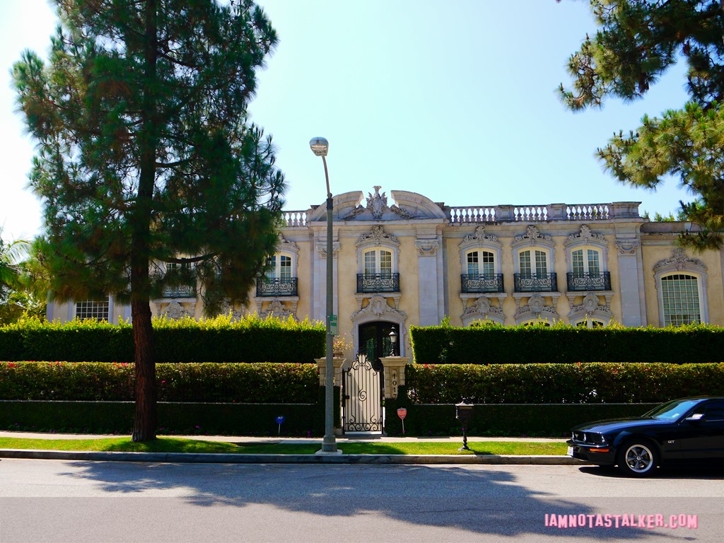 Martin Weir Mansion Get Shorty (1 of 8)