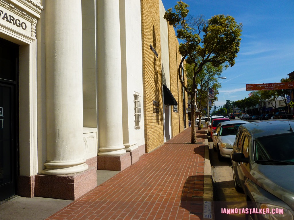 Old Towne Orange Starbucks from That Thing You Do!-1090127
