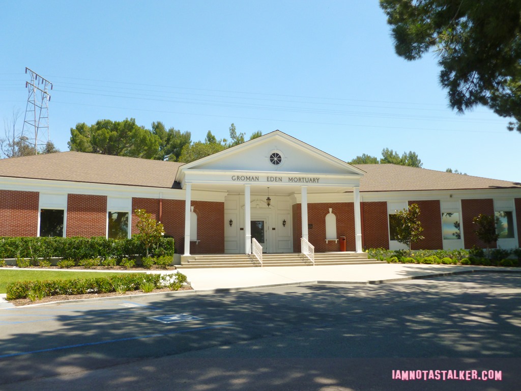 Don't Tell Mom the Babysitter's Dead Mortuary (4 of 21)