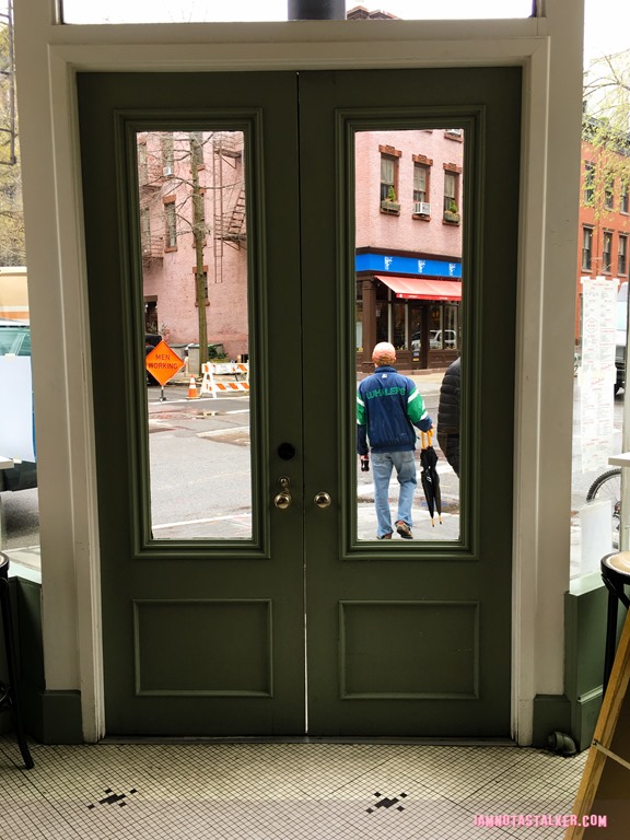 Arnold's  Turtle - the Inspiration for Central Perk on Friends-2882