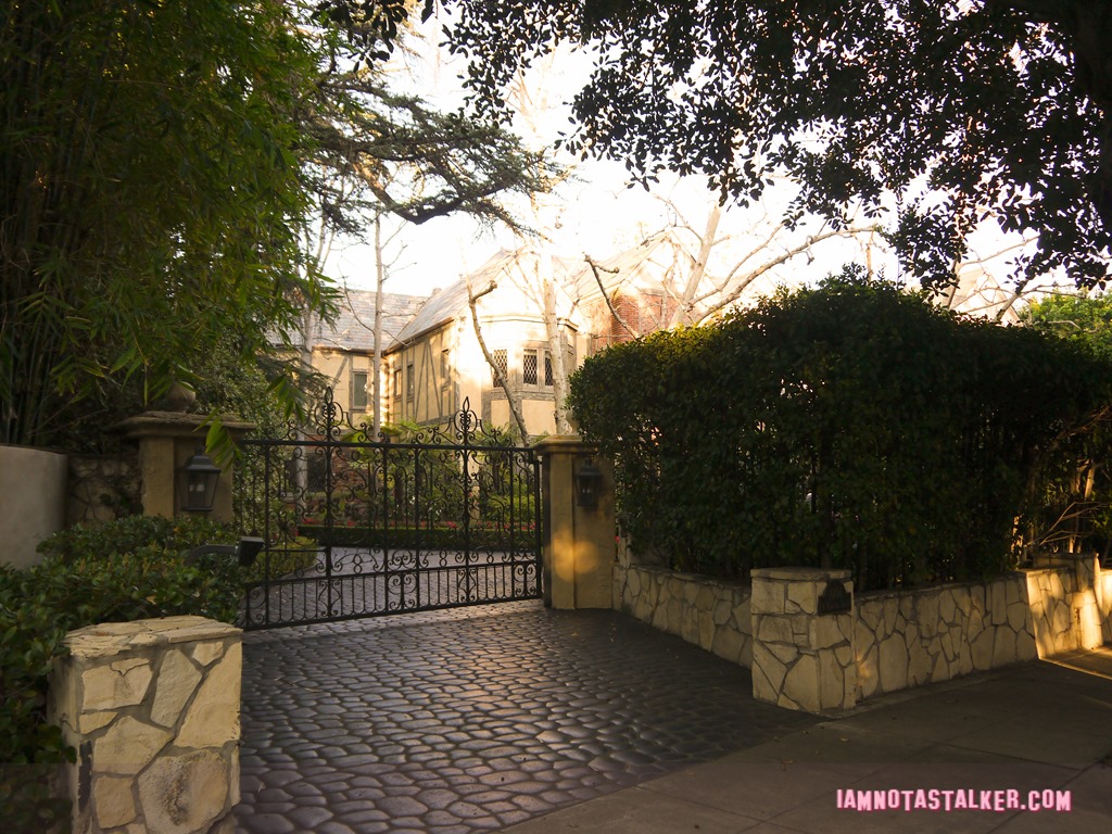 O.J. Simpson's Mansion from The People v. O.J. Simpson-6
