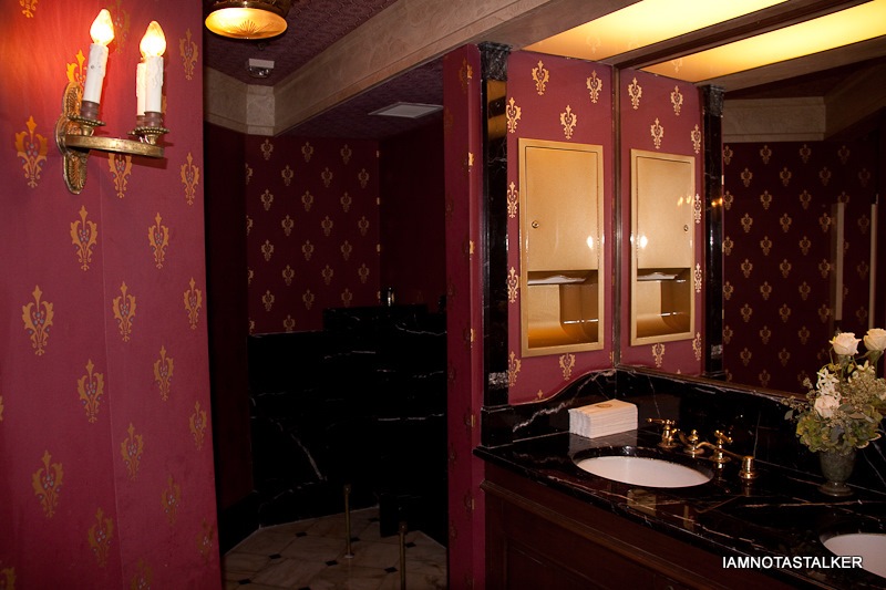 Disneyland-Inside-Club-33-60