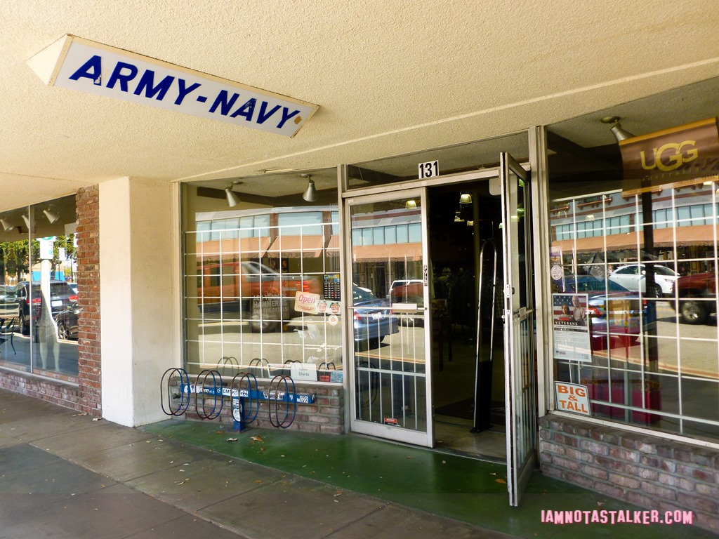 Orange Army Navy from That Thing You Do!-1090114