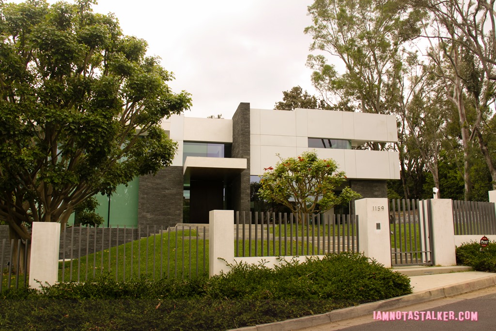The Why Him House-7816