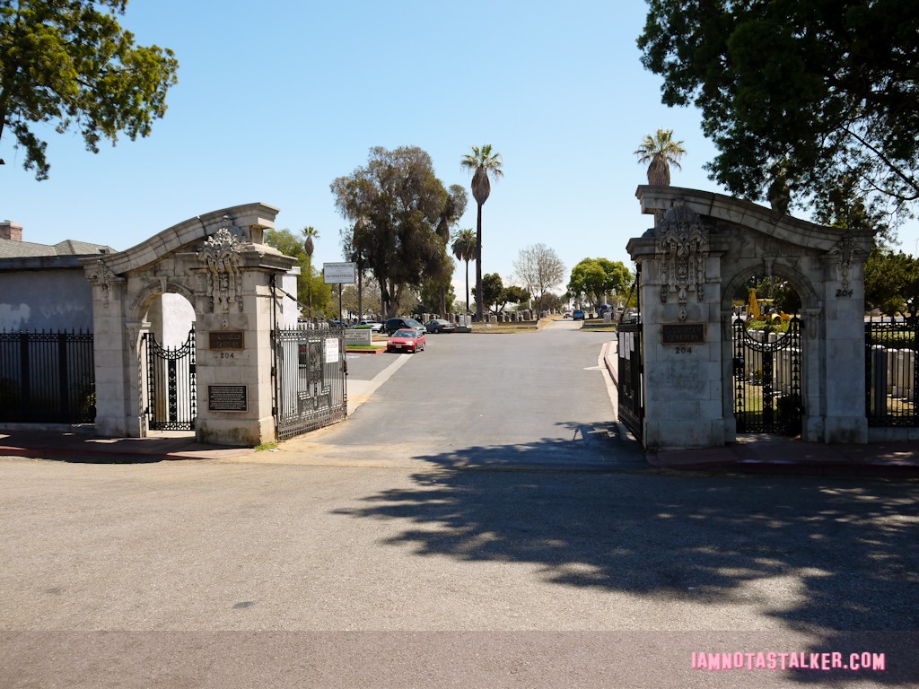 A Nightmare On Elm Street Cemetery (4 of 48)