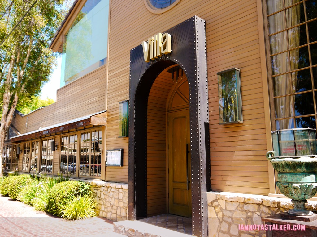 Villa Restaurant Woodland Hills Must Love Dogs (5 of 47)