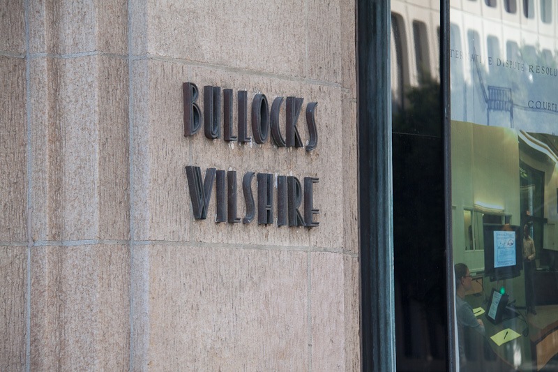 Bullocks-Wilshire-Christmas-Vacation-8