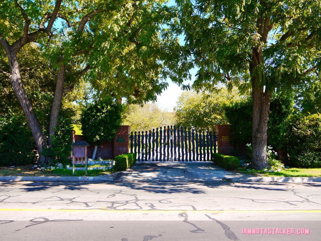 Chateau Bradbury Estate from -The Craft- (6 of 12)