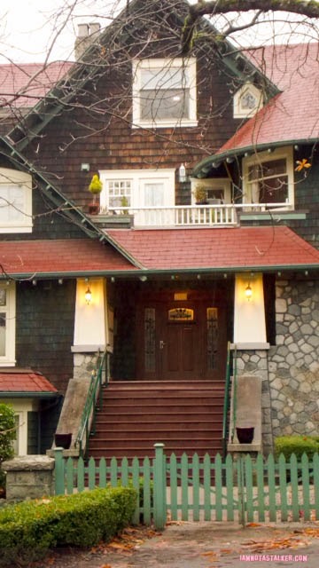 Alison DiLaurentis House Pretty Little Liars-2