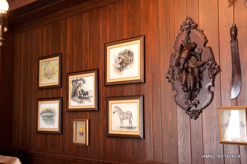 Disneyland-Inside-Club-33-50
