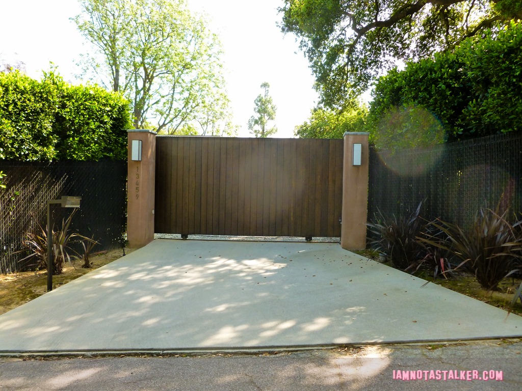 Shannen Doherty's Former Home (9 of 15)