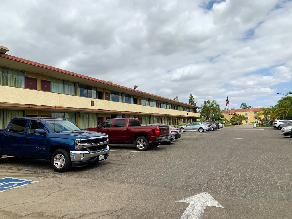 The Ontario Airport Inn from Poltergeist (7 of 23)
