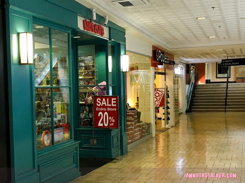 Westside Pavilion from Christmas with the Kranks-7480