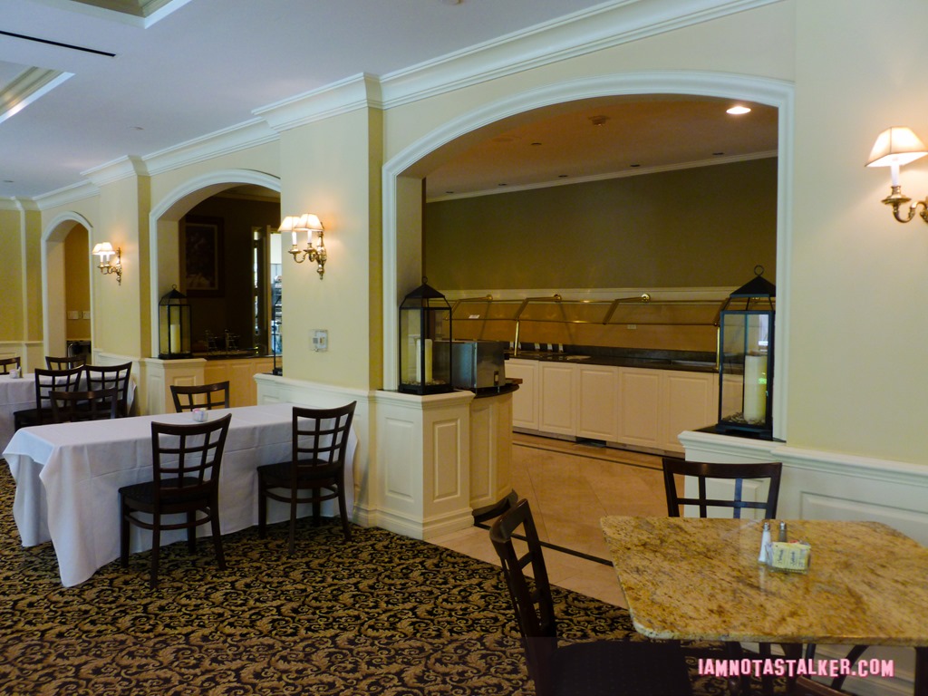 The DoubleTree by Hilton Torrance from The People v. O.J. Simpson-26