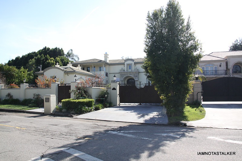 Glee-House-in-Encino-5