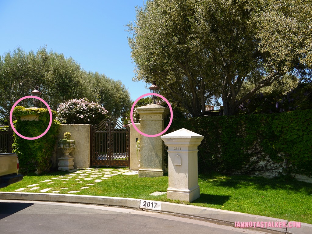 Beau Burroughs' mansion Rumor Has It (6 of 18)