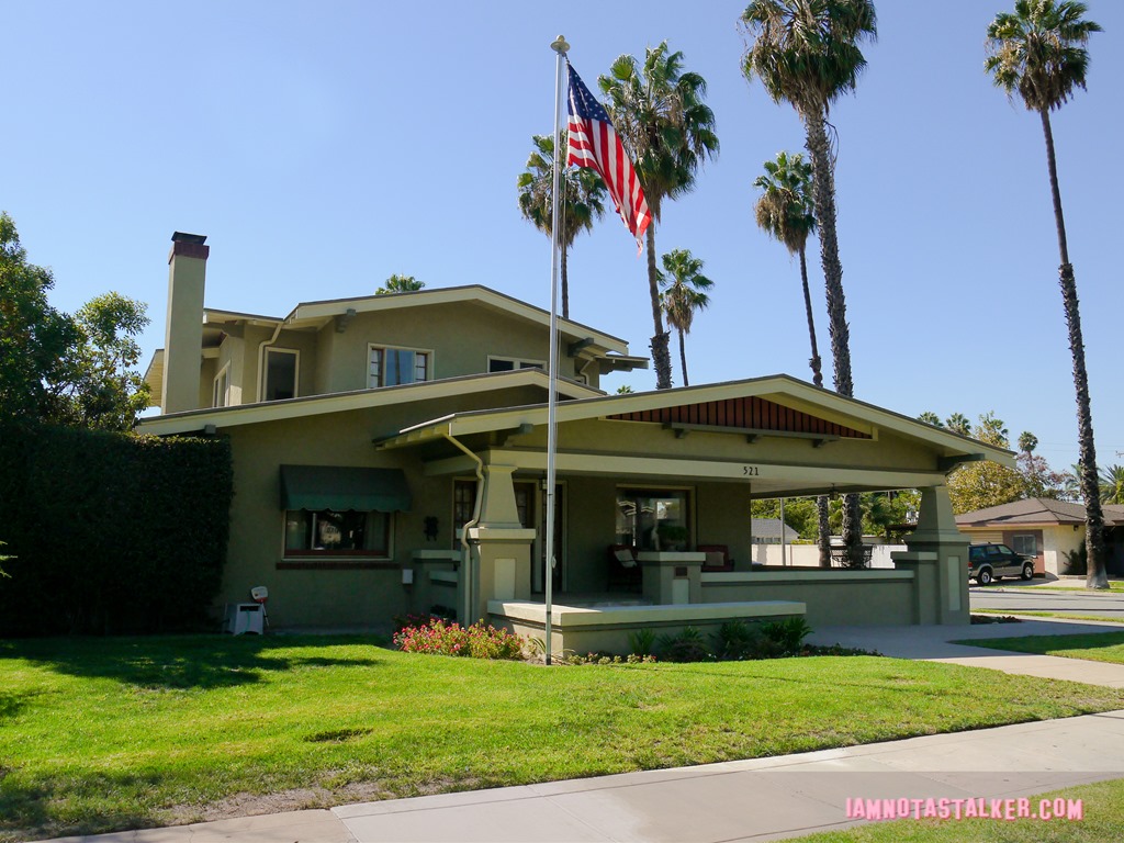 Donna's House from Rosewood-1180583