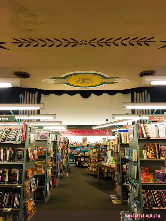 Bookstar from Beverly Hills 90210-6166