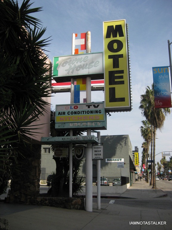 Hollywood Towne Center Motel - Filming Location - Dexter 3