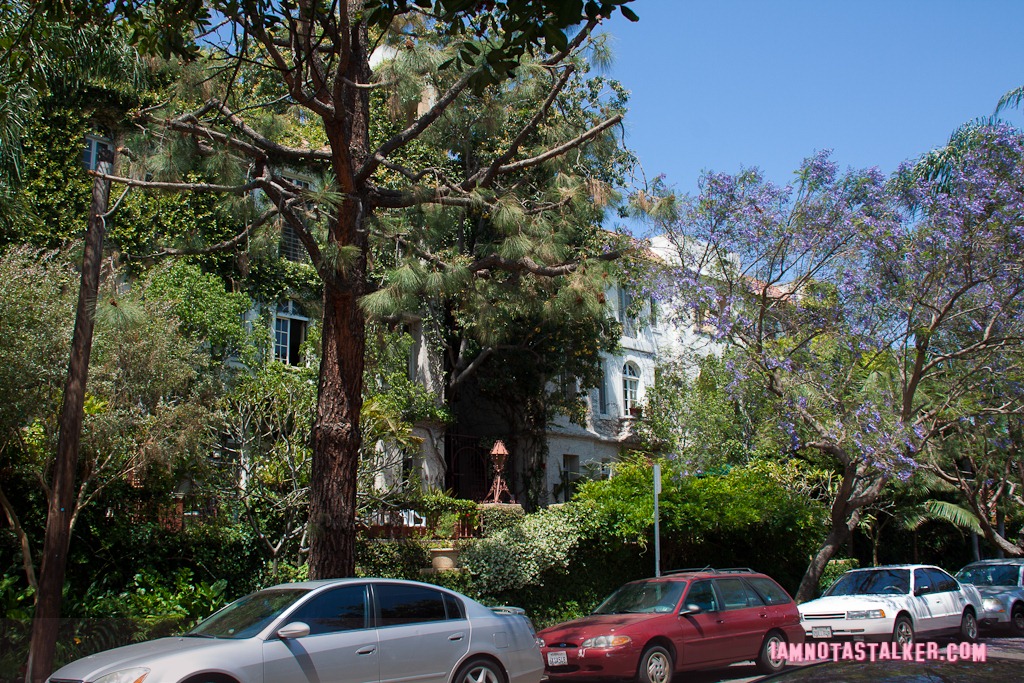 BoysNextDoorApartment-2023
