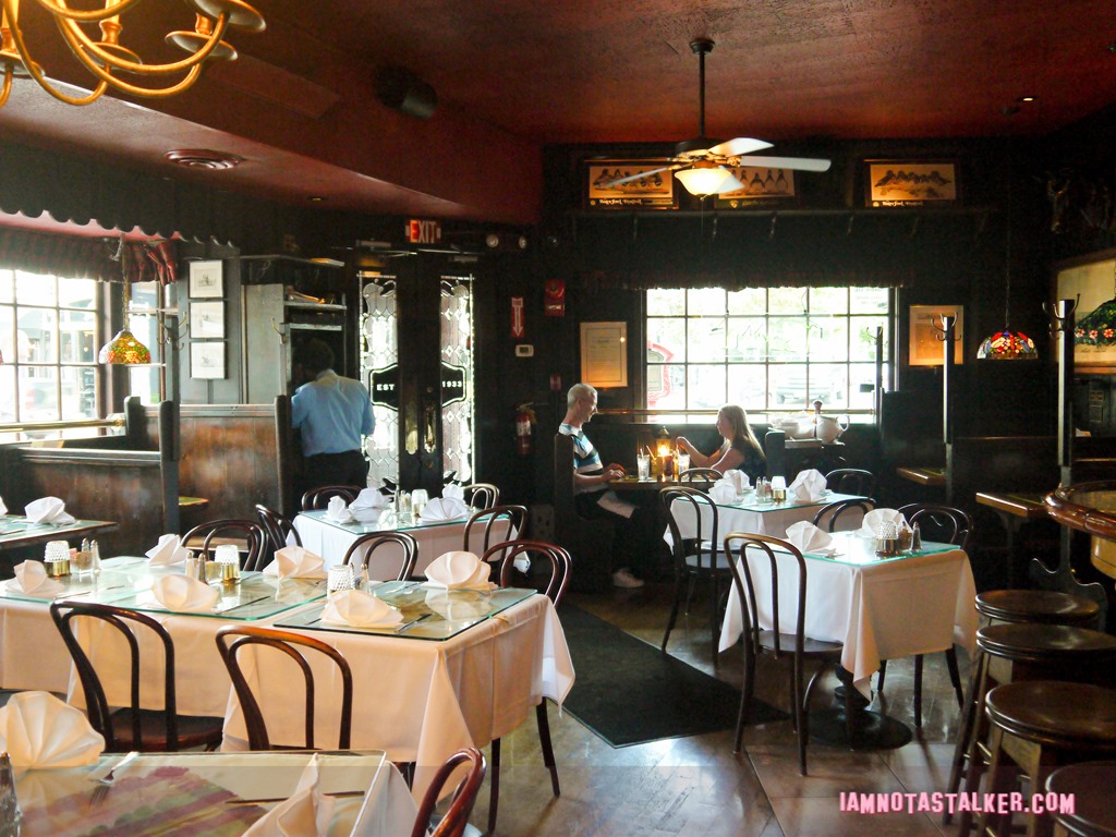 Martin's Tavern - Where JFK Proposed to Jackie-1160591