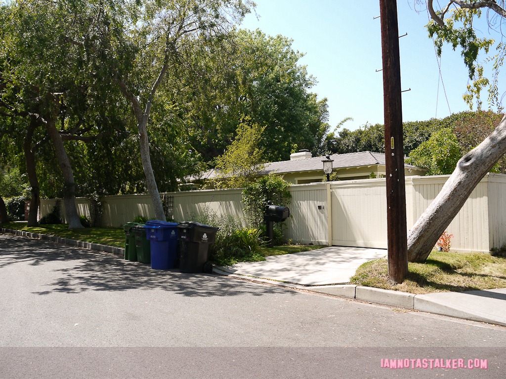 Elijah Wood's House-1000311