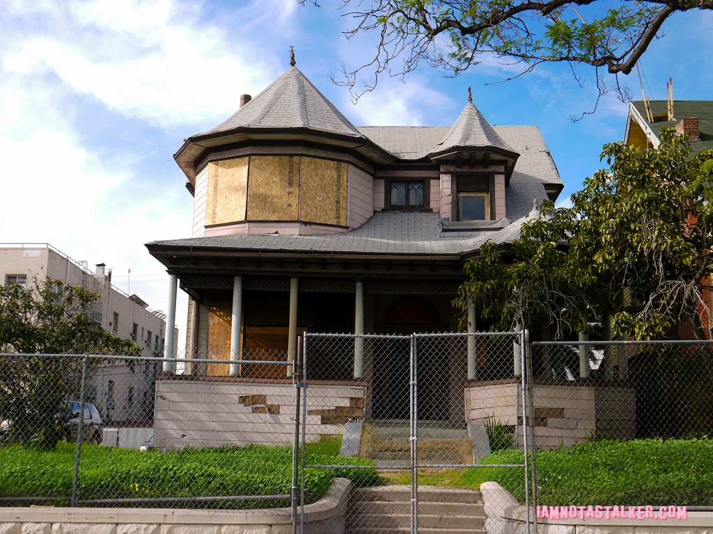 Major Crimes Abandoned House (4 of 18)