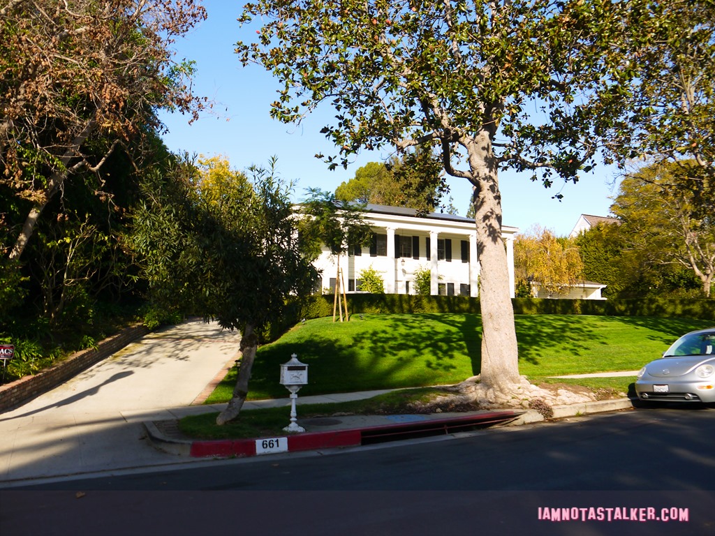Mercedes' Friend's House License to Drive (3 of 12)
