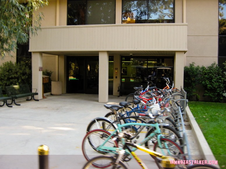 Warner Bros. Studios Building 136 (1 of 2)