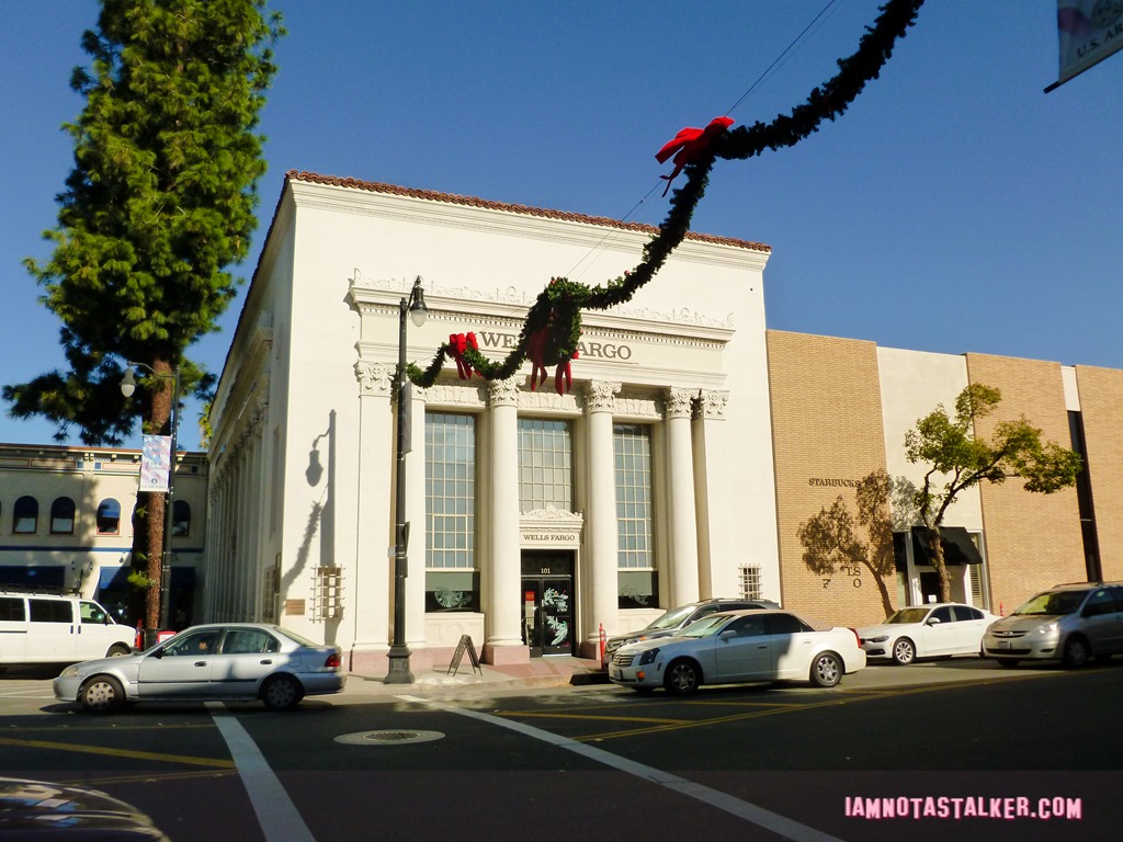 Old Towne Orange Starbucks from That Thing You Do!-1130005