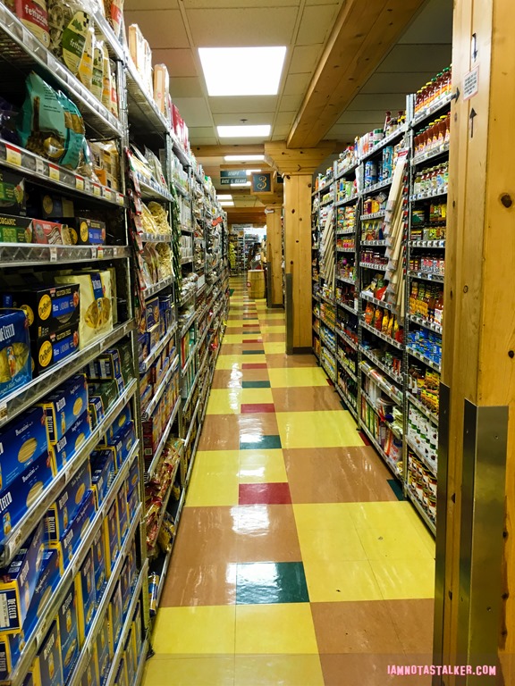 The Scream Grocery Store (22 of 34)