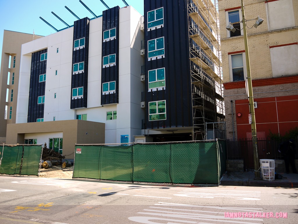 The Southern Hotel from Beat It-1030786