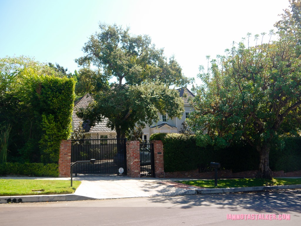 The Adventures of Ozzie and Harriet House-1200512