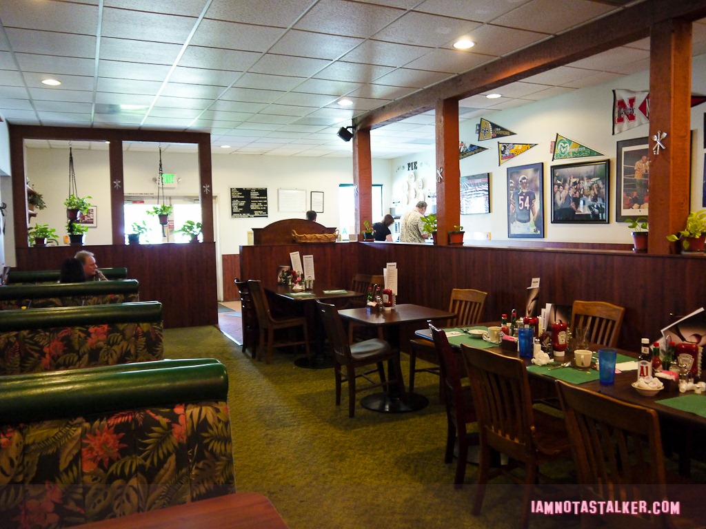 JJ's Diner- Parks and Recreation-1000114