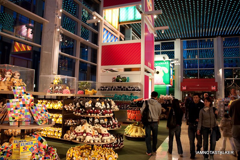 FAO-Schwarz-Manhattan-New-York-4