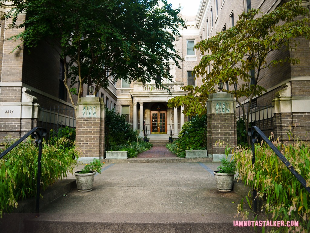 Sam's Apartment from A Few Good Men-1160649