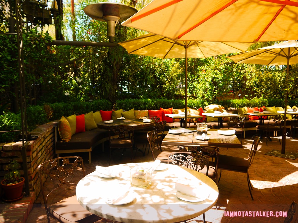 Villa Restaurant Woodland Hills Must Love Dogs (14 of 47)