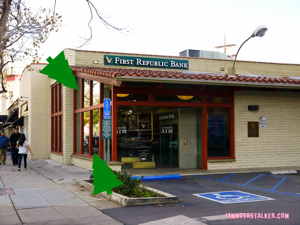 The Holiday Blockbuster Video (11 of 13)