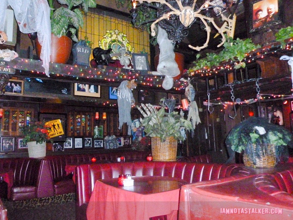 Rainbow Bar & Grill (1 of 11)