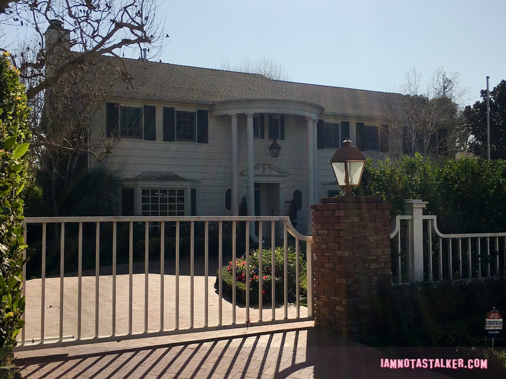The Fresh Prince of Bel Air Christmas House (1 of 2)