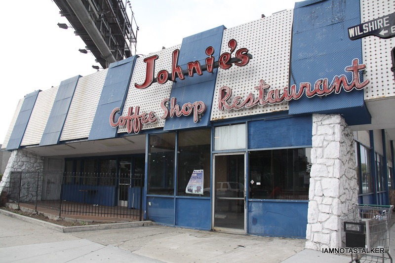 johnies-coffee-shop-10