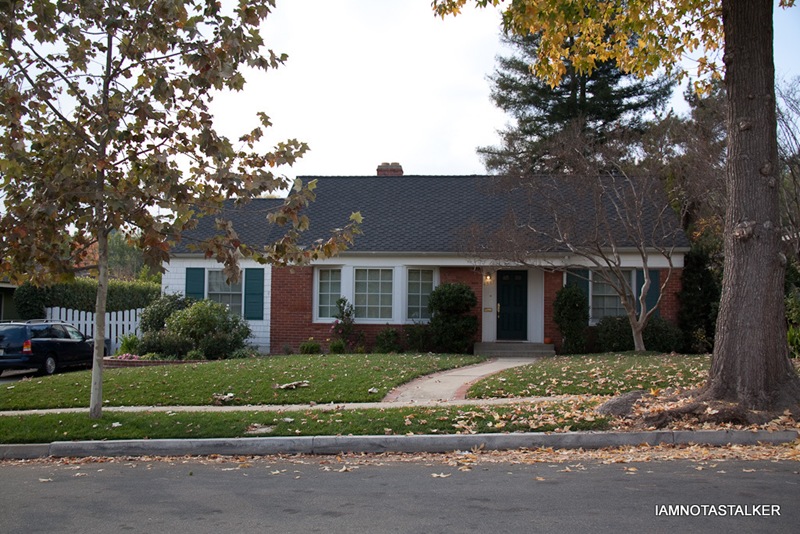 Its-a-Wonderful-Life-House-3