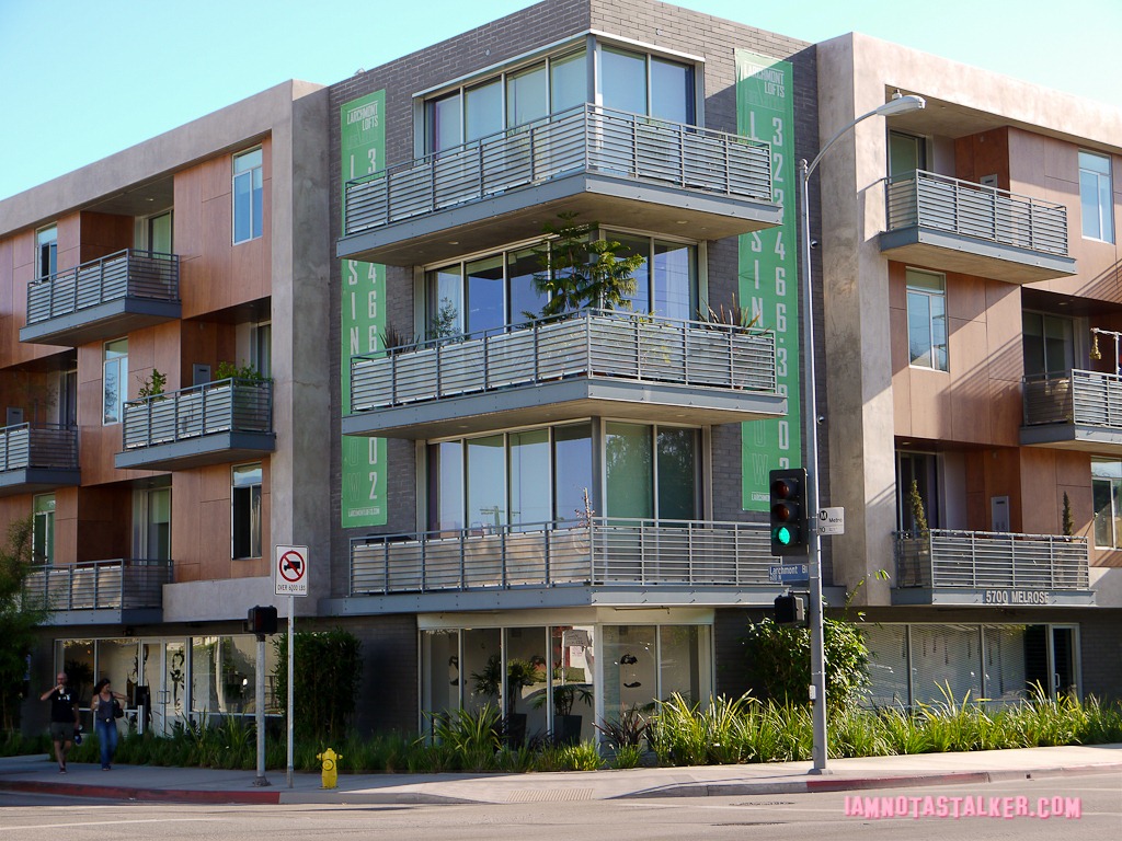 Chris Traeger's Apartment-1000361