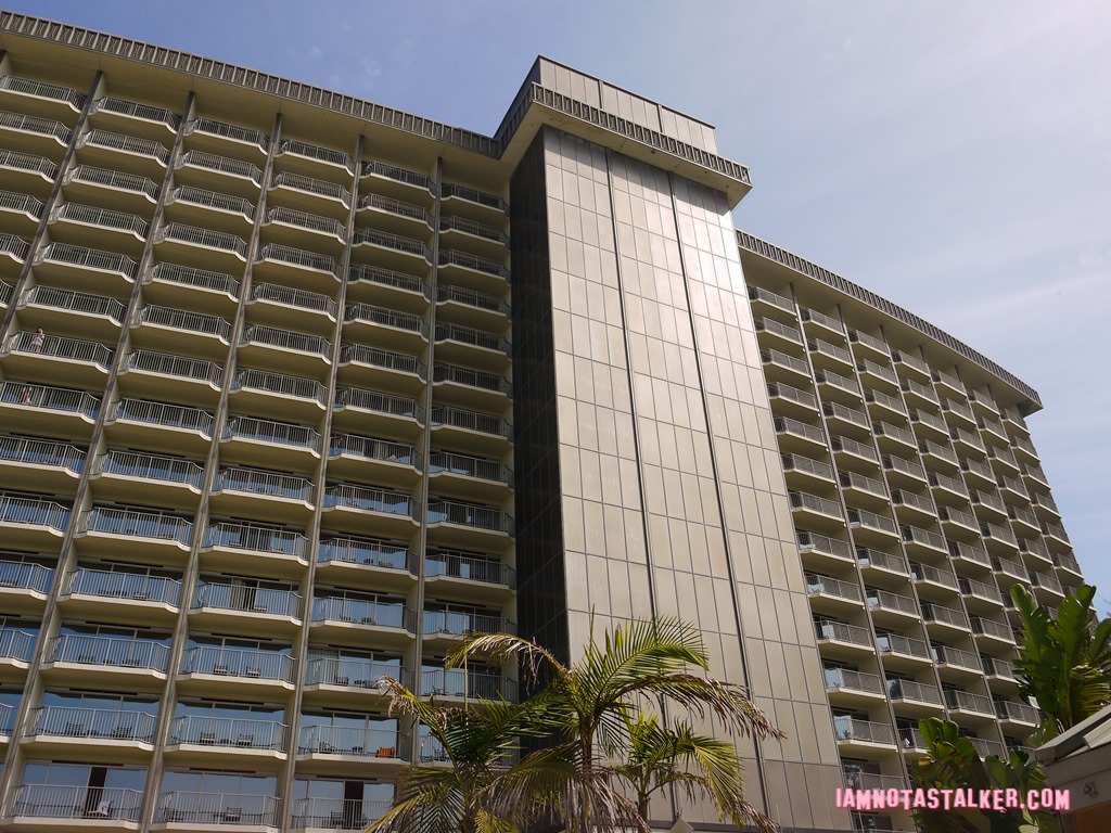 Hyatt Regency Century Plaza from The Ugly Truth-33