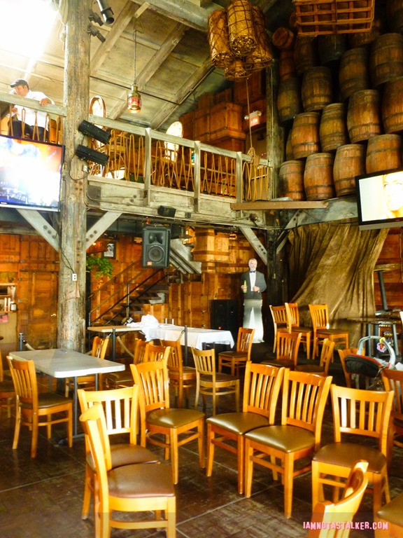 Warehouse restaurant (26 of 50)