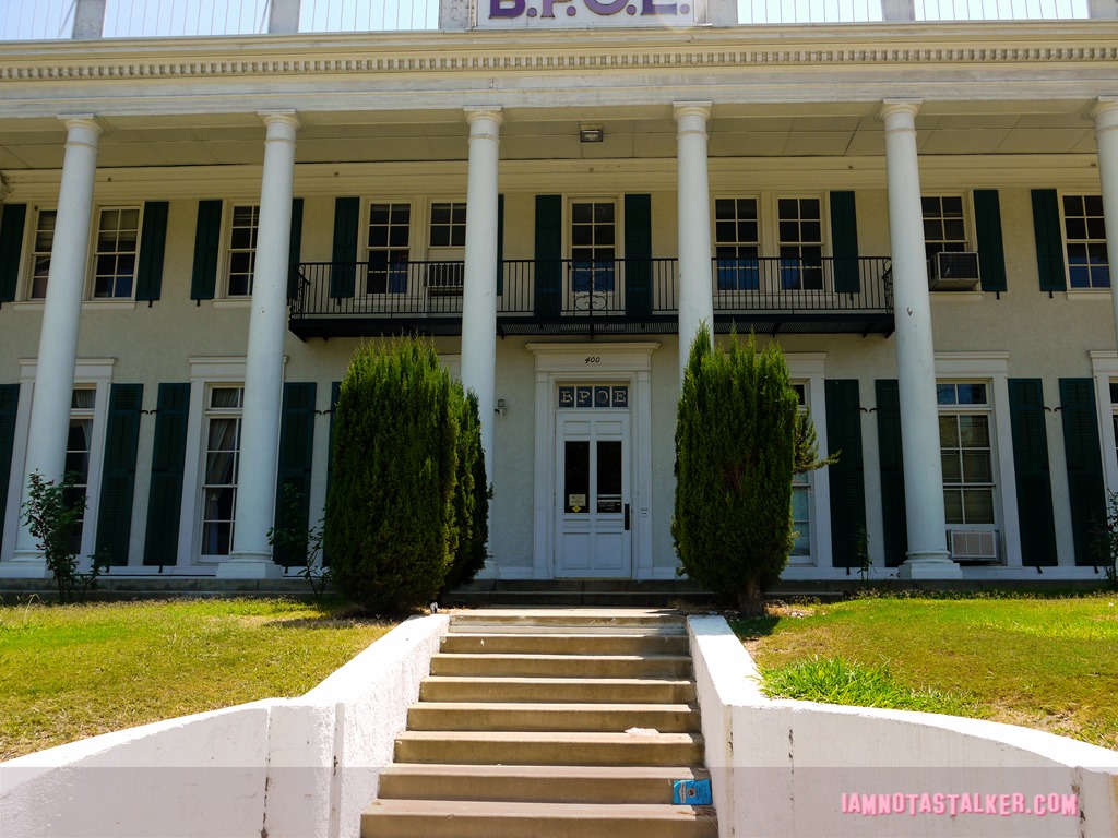 Pasadena Elks Lodge from Veep-1200074