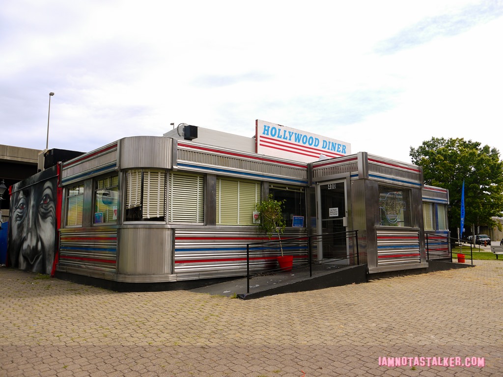 The Hollywood Diner from Sleepless in Seattle-1170337
