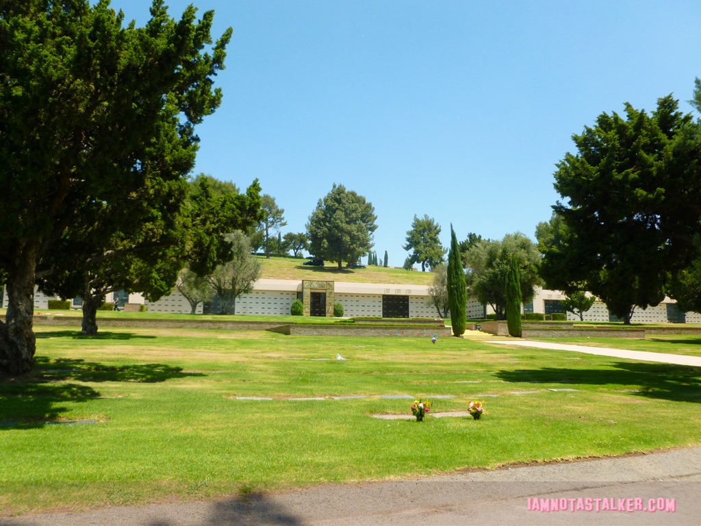Don't Tell Mom the Babysitter's Dead Mortuary (14 of 21)
